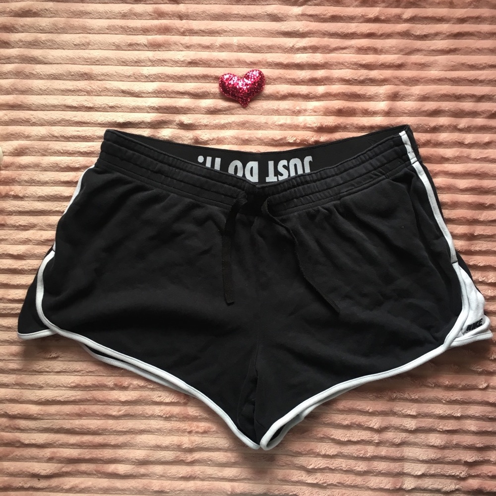 ✨Nike✨ Running/Lounge Knit Short Shorts